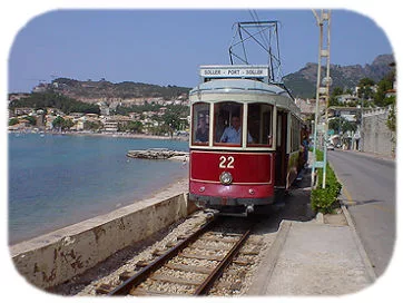 De tram tussen S&oacute;ller en Port de S&oacute;ller